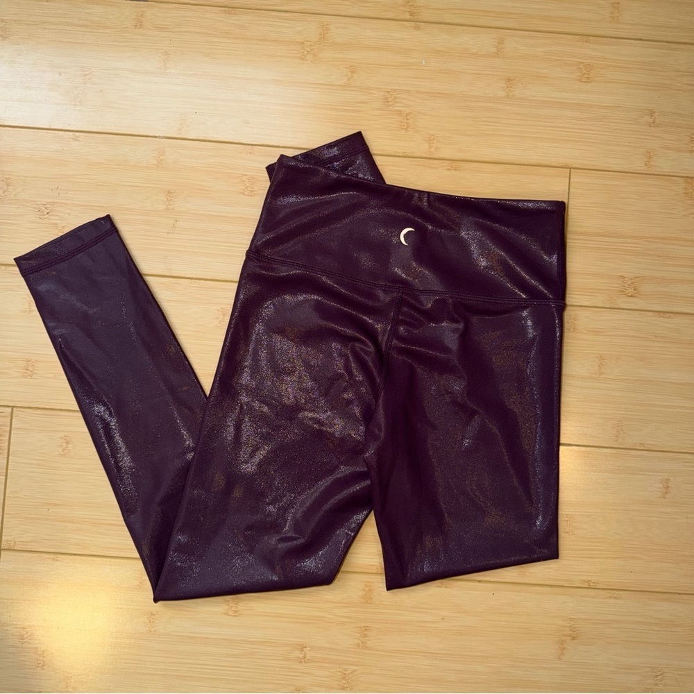 Zyia Plum Metallic Light N Tight Hi-Rise Legging - Picture 3 of 4